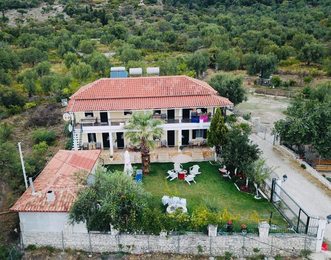 Green House Himare Bagian luar foto