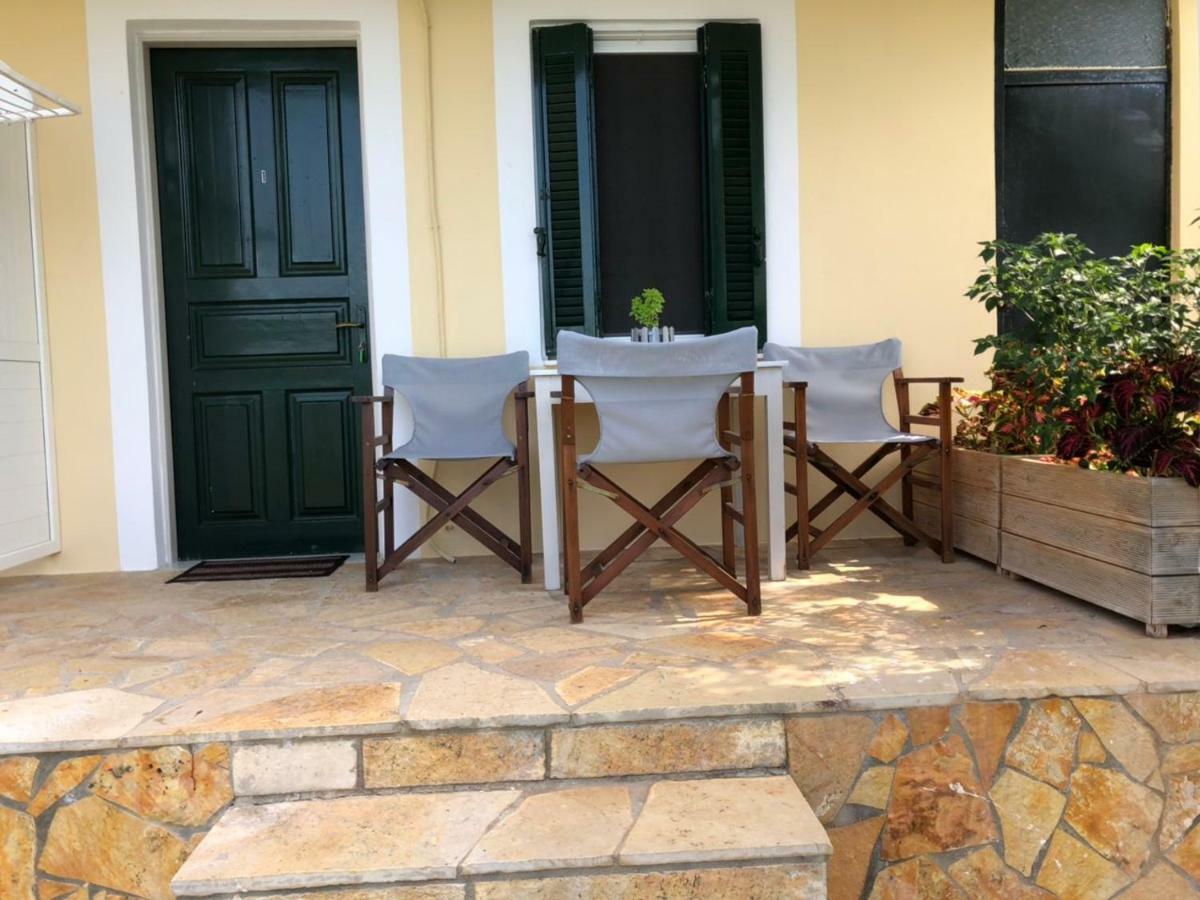 Green House Himare Bagian luar foto